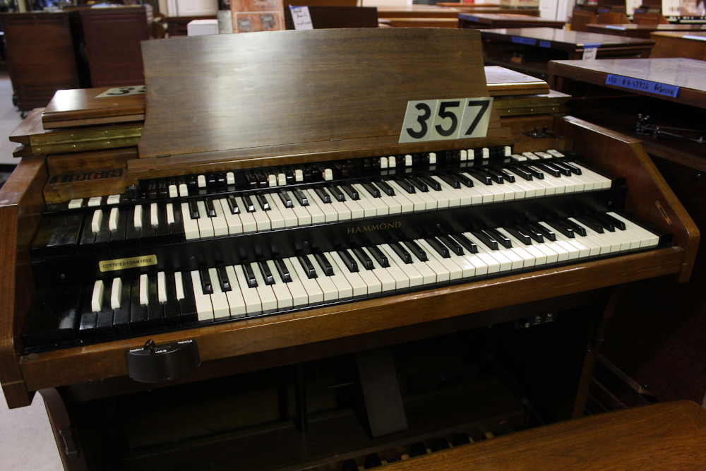 357 is a 1968 Hammond C-3 in a walnut finish, paired with a Leslie speaker! Serial #99704