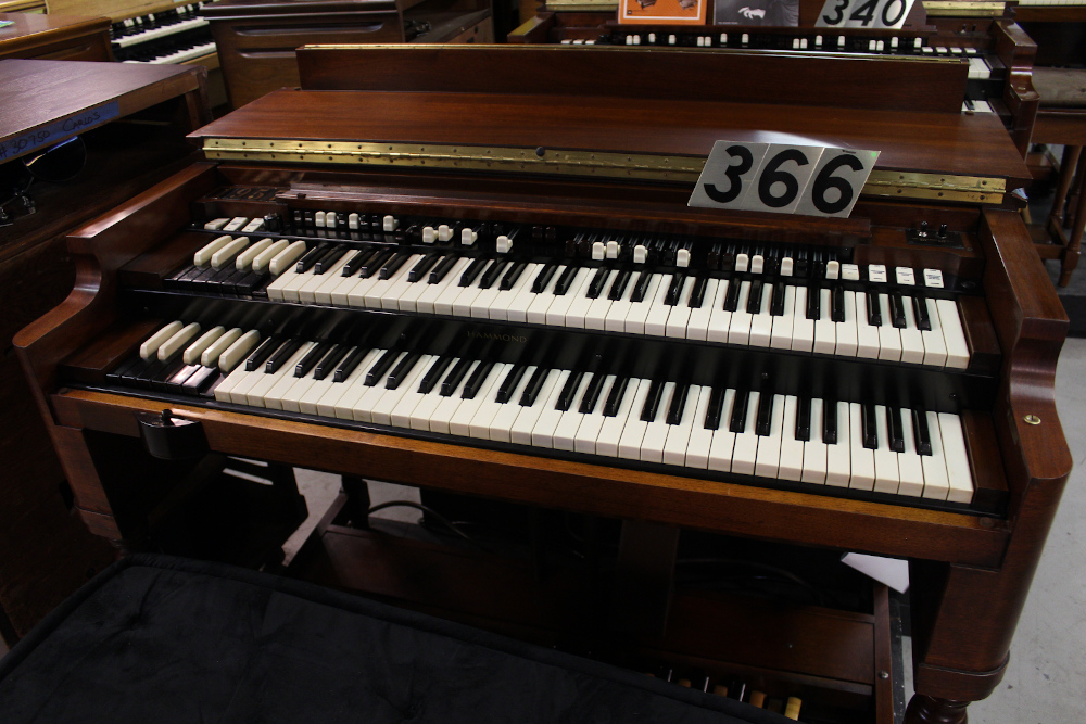1957 Hammond B3 for sale.