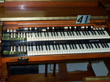 1974 vintage Hammond B3 organ