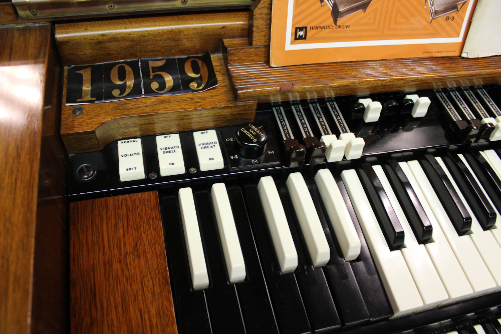 444 is a 1959 Hammond C3 for sale paired with a 122-R Leslie.