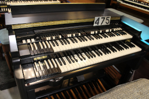 475 is a 1967 Hammond B3 for sale