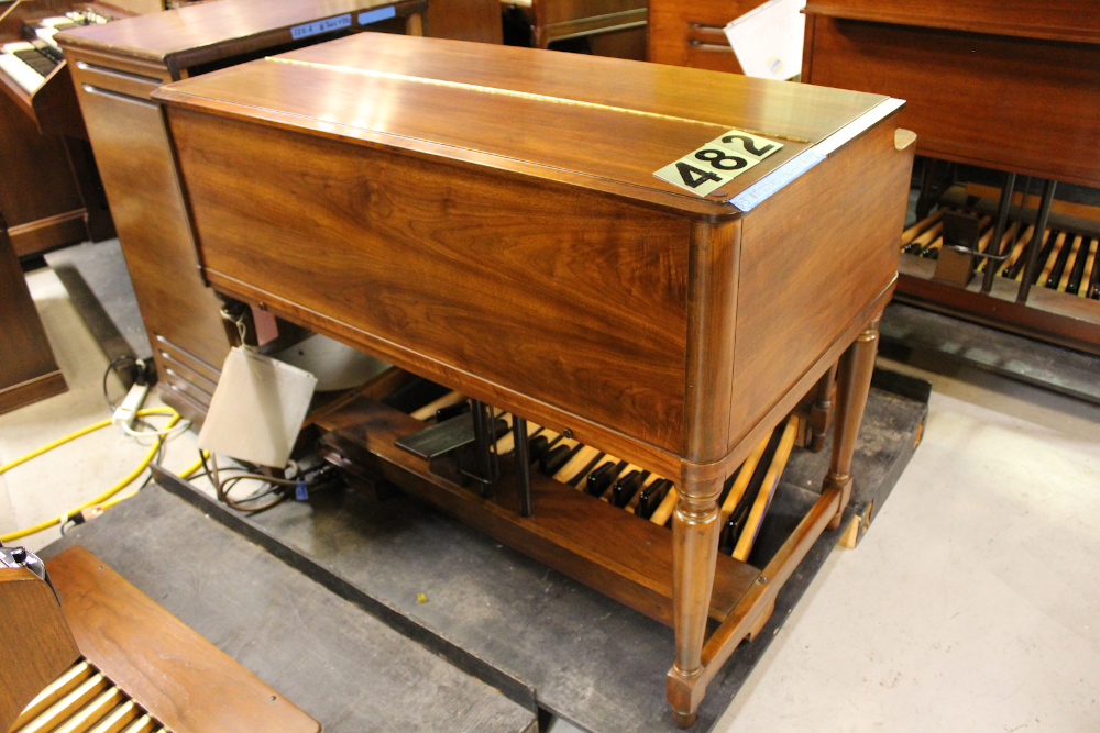 482 is a 1973 Hammond B-3 in excellent condition that has been certified foam free! Serial #E-227386