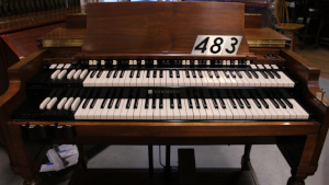 483 is a 1970 Hammond B3 in a Walnut finish.