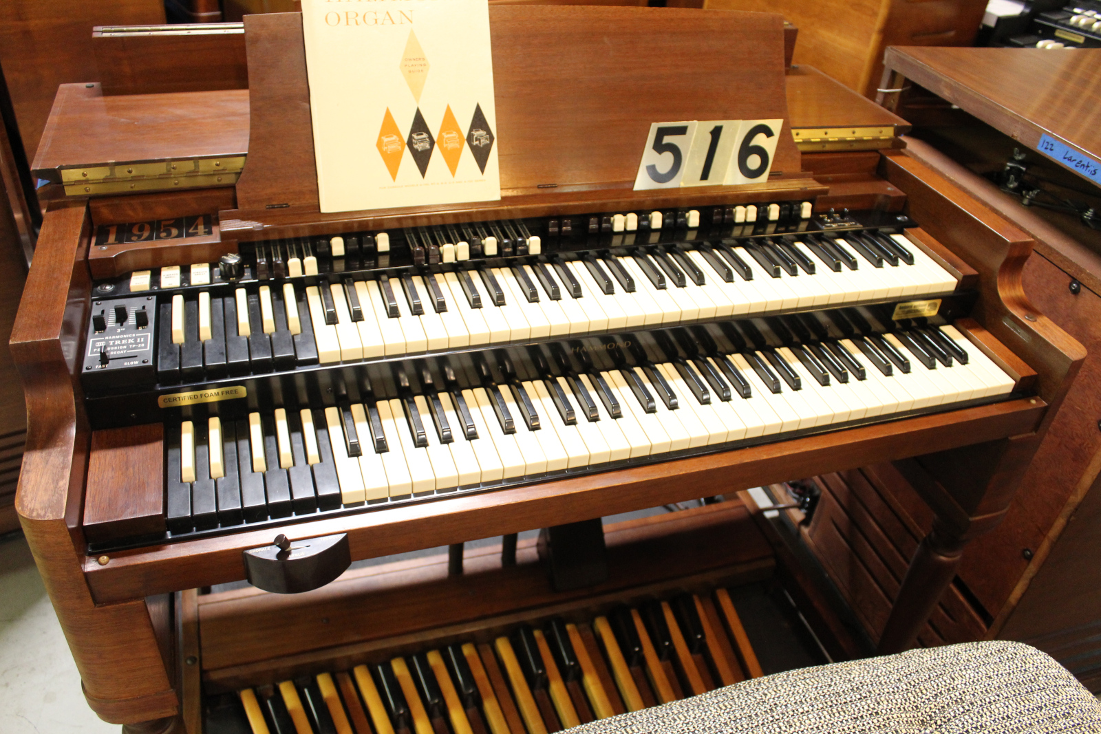 516 is a 1954 Hammond B-2 with factory smooth drawbars! Serial #52270