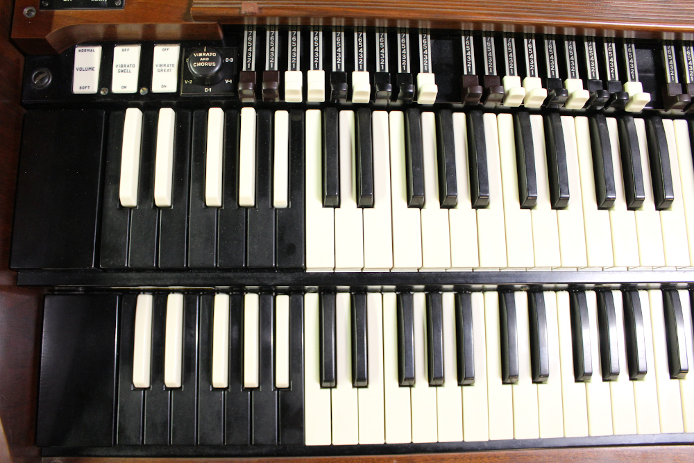 538 is a 1969 Hammond A-105 in almost mint condition! Serial #A-27538.