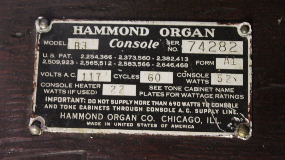 589 is a 1958 Hammond B3.  Serial #74282