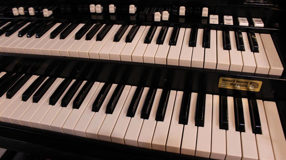 631 is a 1969 Hammond B3 in an ebony finish for sale. Serial  number A-45047