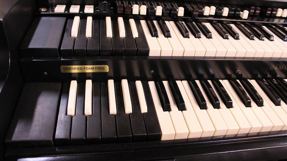 631 is a 1969 Hammond B3 in an ebony finish for sale. Serial  number A-45047