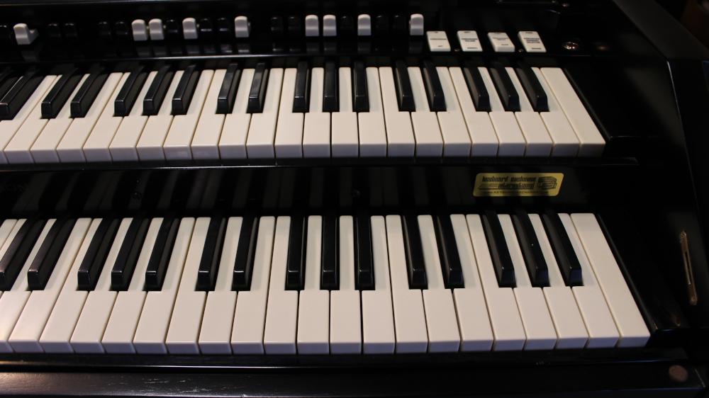 657 is a 1959 Classic Hammond C3 tonewheel organ for sale