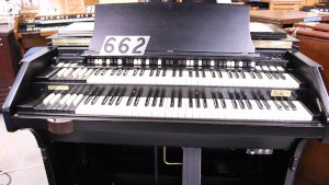 662 is a 1959 Hammond C3 in a Walnut finish for sale!