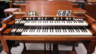 682 is a 1957 Hammond B3 in a walnut finish for sale!