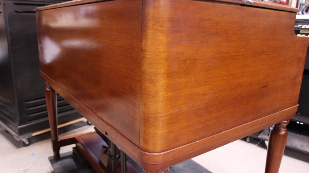 684 is a 1960 Hammond B-3 in a fruitwood finish, Serial 82401, for sale now. A reliable, golden-era organ that delivers the legendary Hammond tone in a beautiful and practical package. for sale!