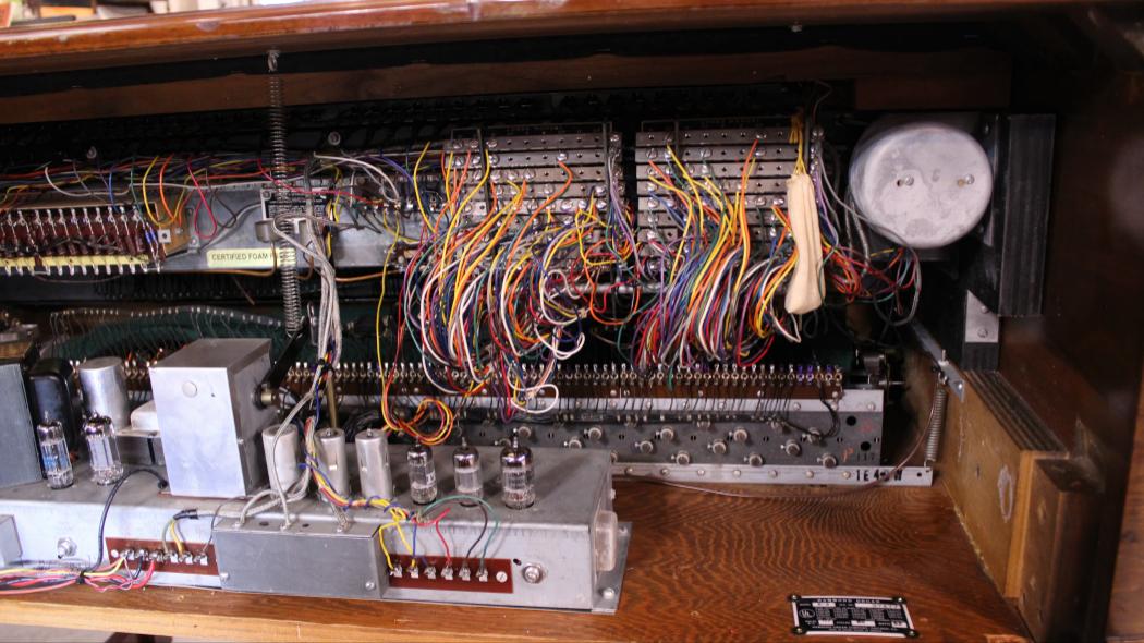 1967 Hammond B3 organ in walnut finish for sale, serial number 97477 for sale!