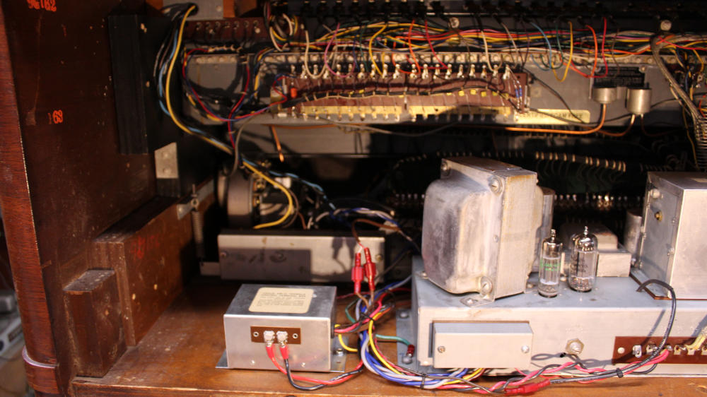 1959 Hammond B3 in walnut, Serial #79537, inventory #694, for sale at Keyboard Exchange International for sale!