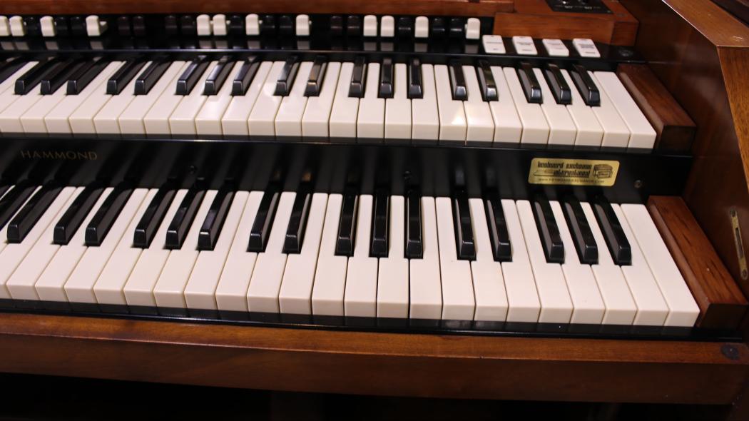 Restored 1958 Hammond C3 organ in walnut finish, inventory #714, Serial #73530