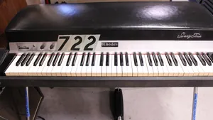 722 is a 1975 Fender Rhodes Stage 73 electric piano for sale!