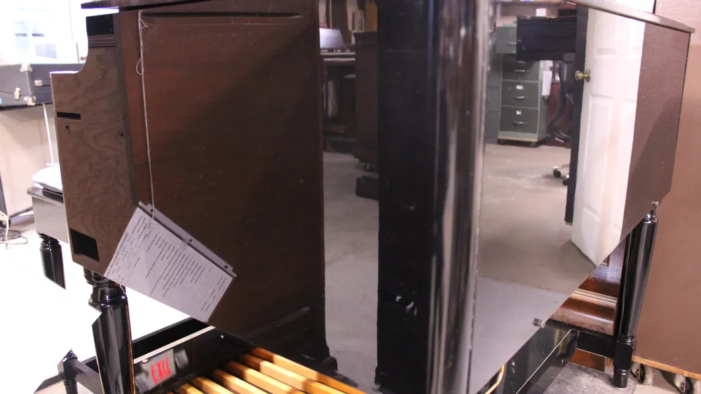 Custom high gloss ebony Hammond B3 with matching Leslie 122, inventory #728