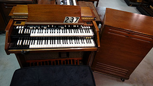 Hammond A-105 with RED CAPS